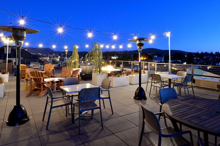 Majestic Inn & Spa