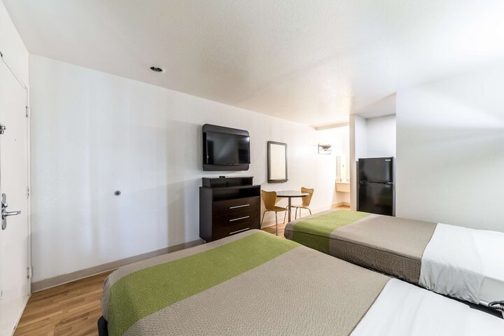 Room 34 of 36