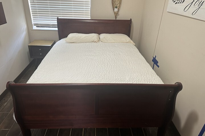 Room 34 of 66
