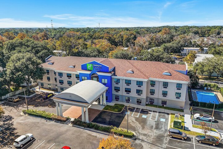 Holiday Inn Express & Suites Jacksonville - Atlantic Beach by IHG