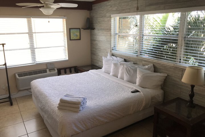 Schooner Hotel