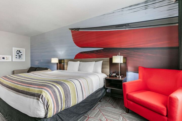 Room 26 of 38