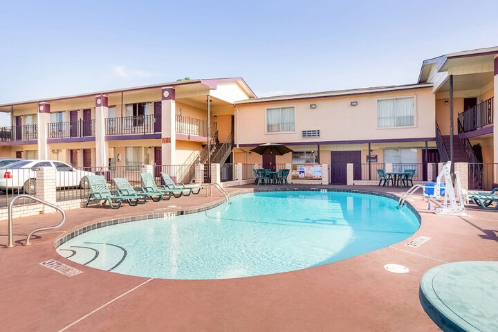 Pool 2 of 26