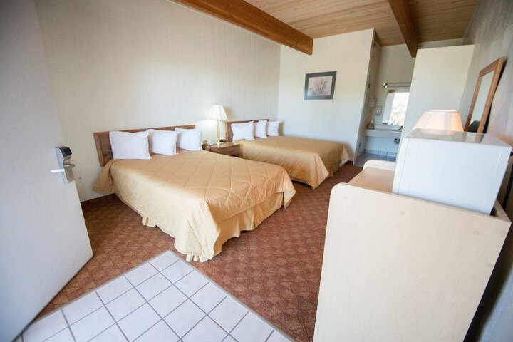 Room 12 of 34