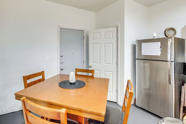 6 Mi to Nature Preserve: Apartment Near Lindale!