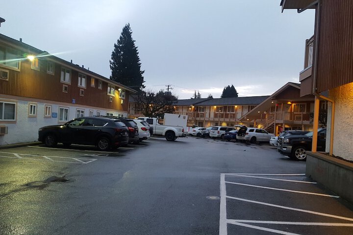 Hotel 5 of 64
