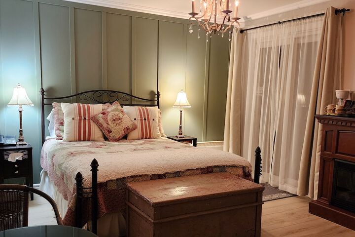 Room 28 of 39