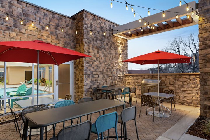 Terrace/Patio 36 of 37