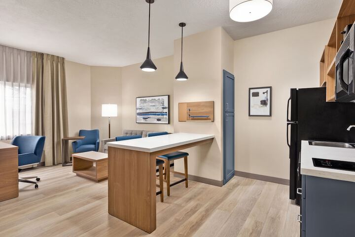 Room 12 of 34