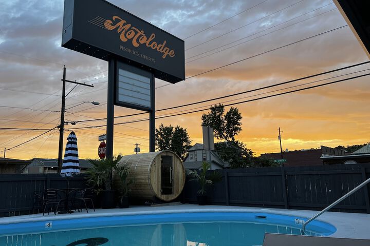 Pool 6 of 32