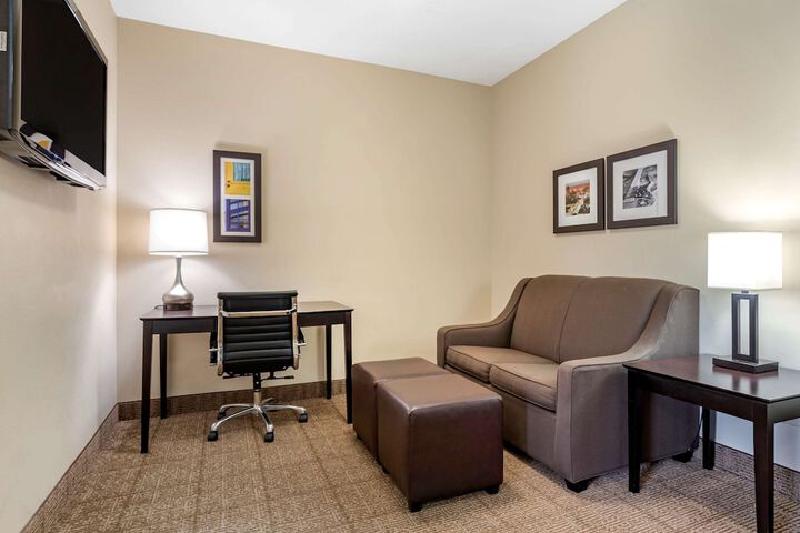Room 11 of 31