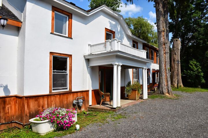 The Lake House Townhouses