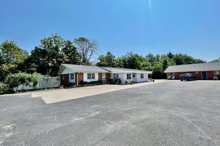 Travelers Inn Motel