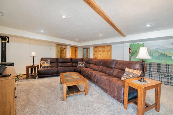The Hideaway Lodge