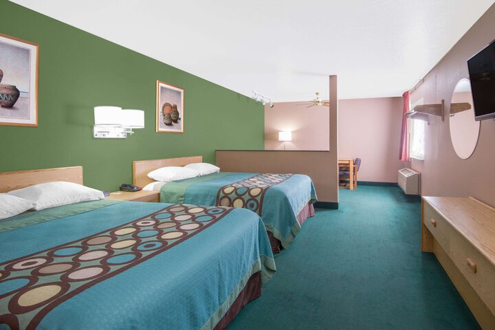 Room 14 of 15