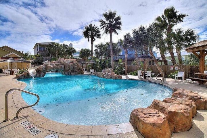 Pool 4 of 29
