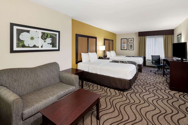 Room 34 of 44