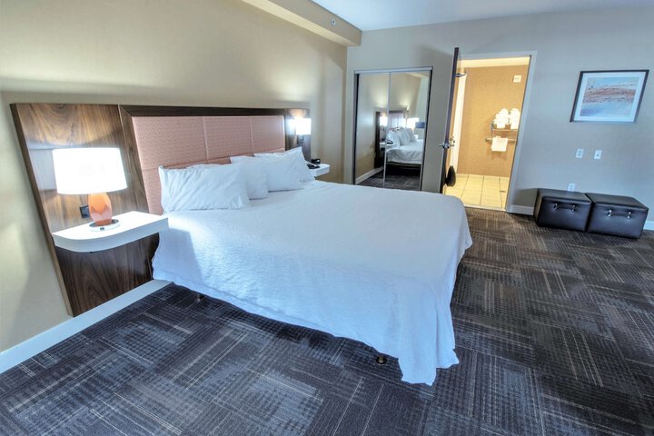 Room 34 of 54