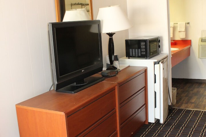 Room 25 of 53