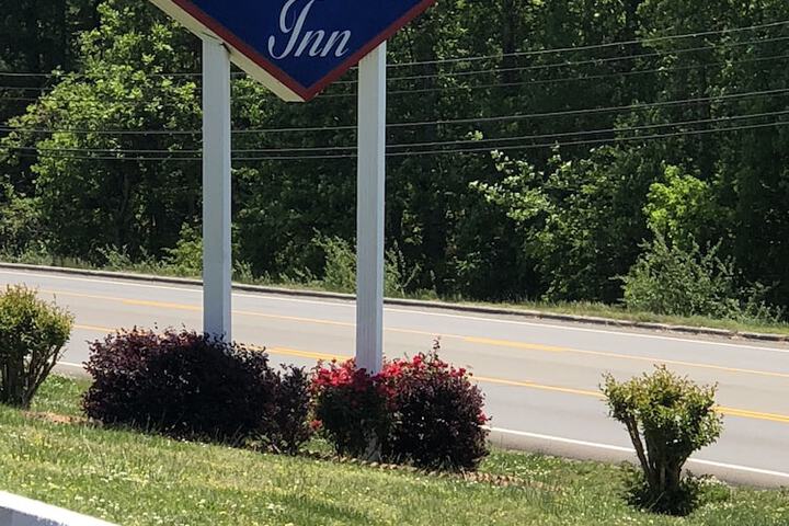 Budget Inn