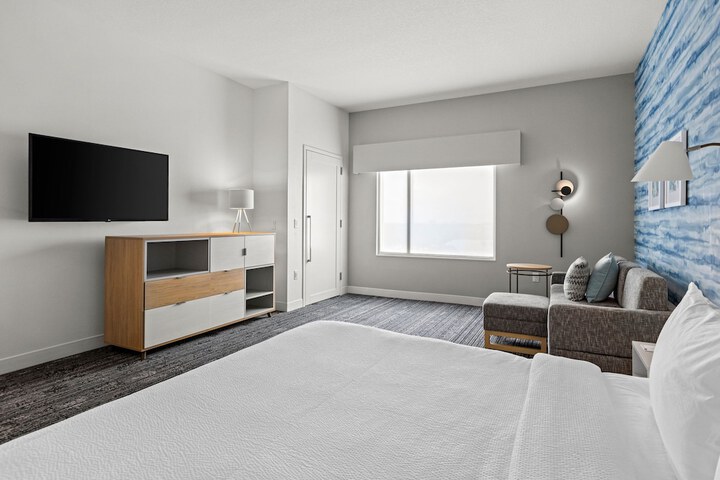 Room 33 of 78
