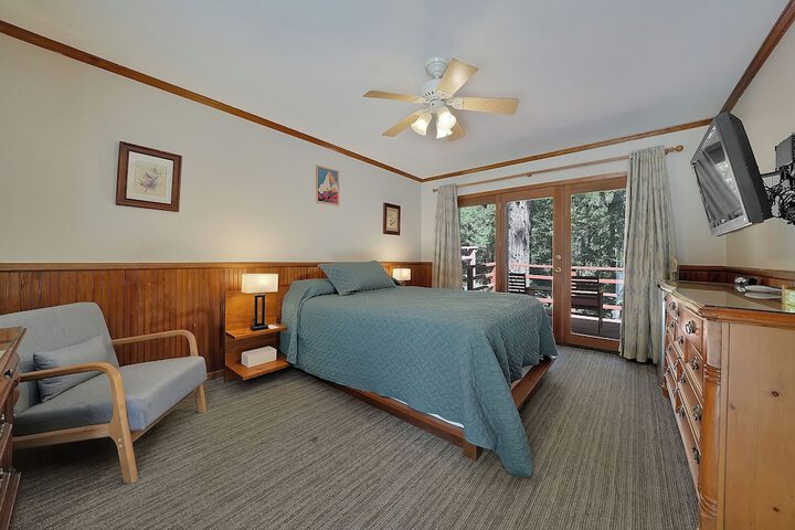 Room 42 of 65