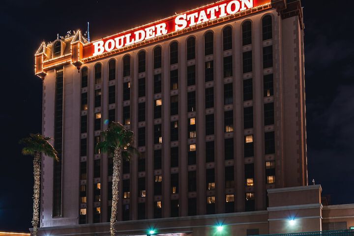 Hotel 15 of 89