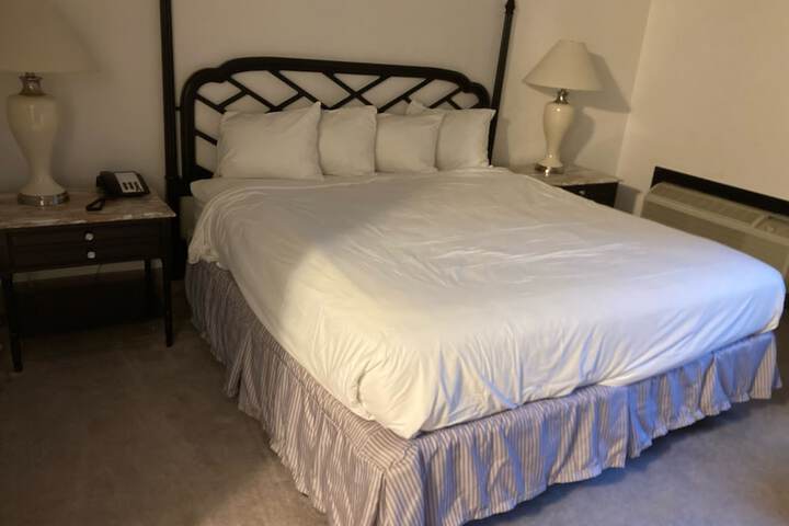 Room 21 of 54