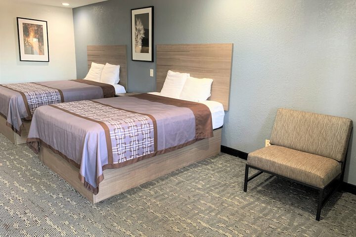 Sunrise Inn & Suites