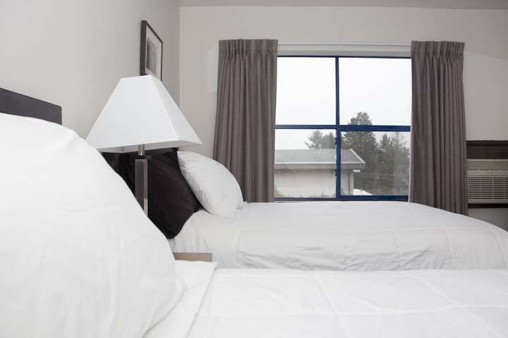 Room 26 of 40