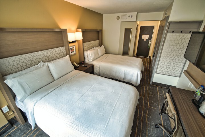 Room 80 of 159