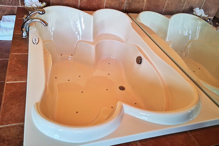 Spa 51 of 63