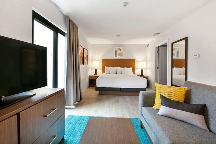 Room 56 of 75
