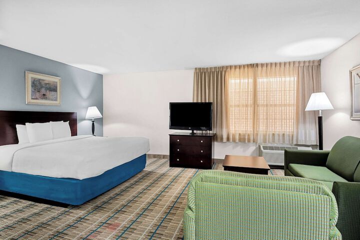 MainStay Suites Addison-Dallas