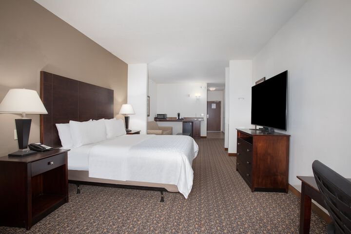 Room 11 of 40