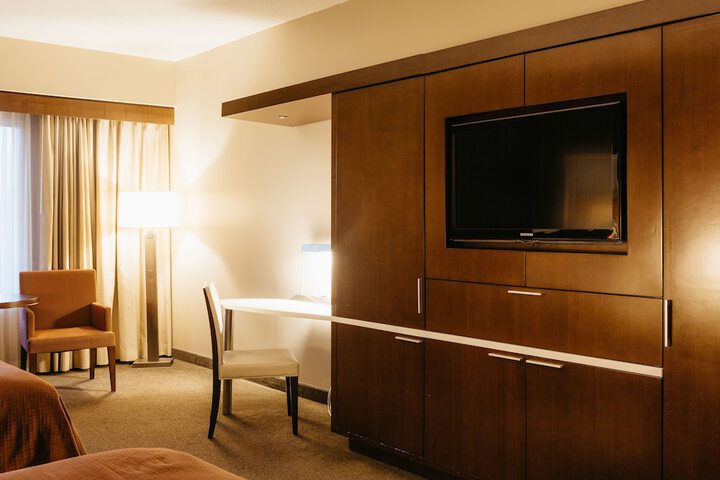 Room 28 of 42