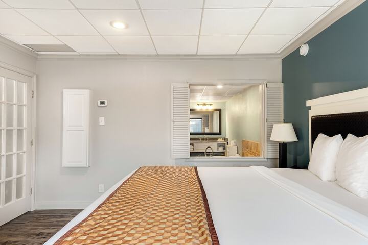 Room 91 of 250