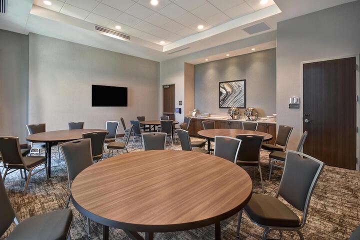 Homewood Suites by Hilton Orlando at Flamingo Crossings