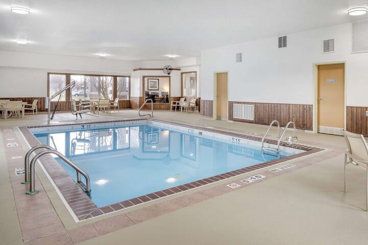Pool 6 of 42