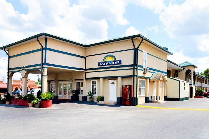 Days Inn by Wyndham Waycross