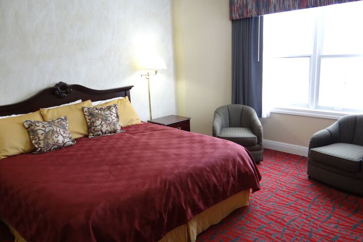 Room 84 of 116