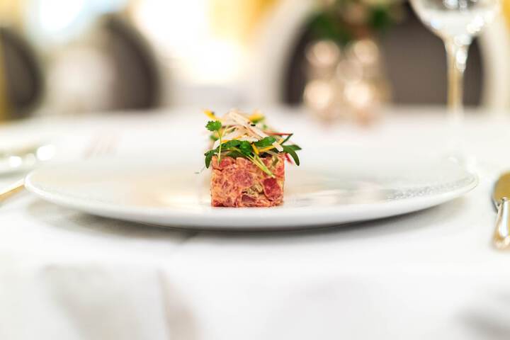 Hotel Plaza Athenee