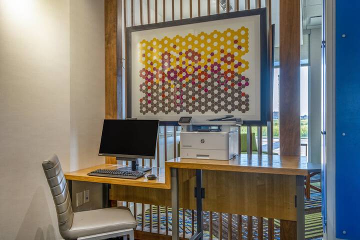 Holiday Inn Express & Suites Watertown by IHG