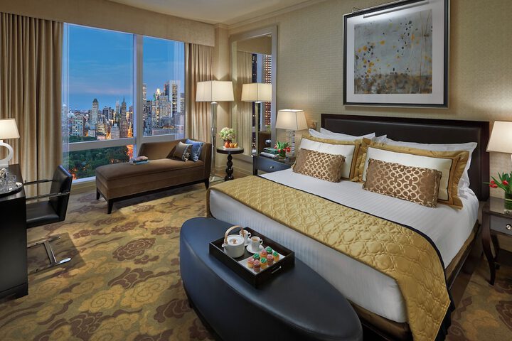 Room 52 of 104