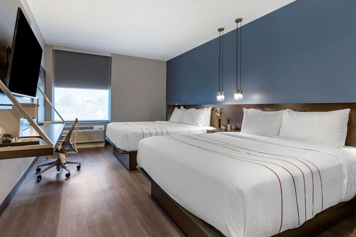 Room 26 of 45