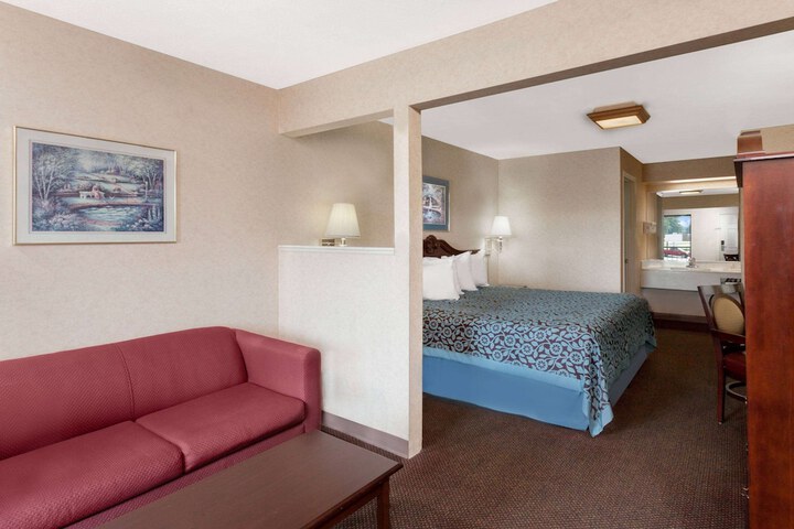 Days Inn by Wyndham Morristown