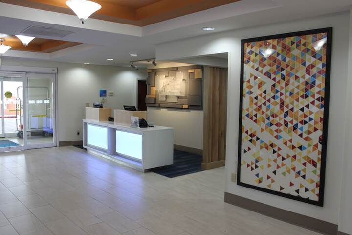 Holiday Inn Express Hotel & Suites Orlando South-Davenport by IHG