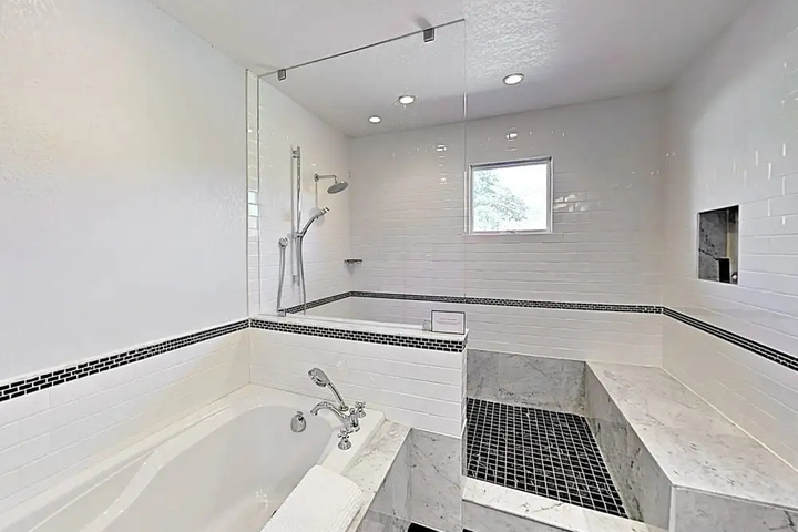 399 Treehaven Ln Home