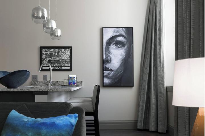 Room 30 of 50