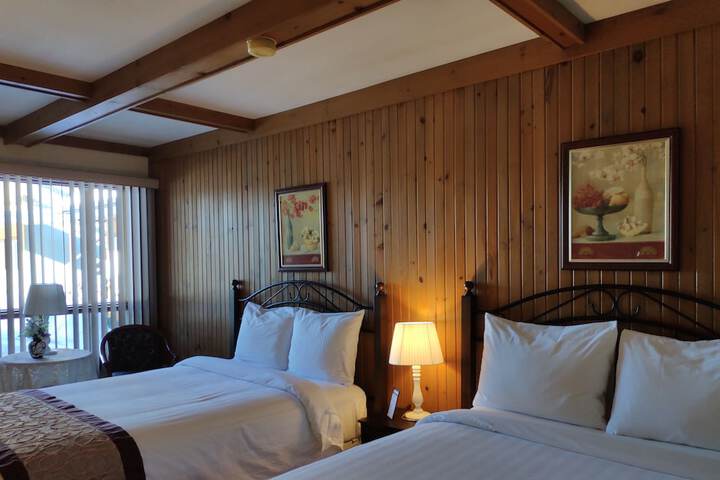 Room 14 of 16